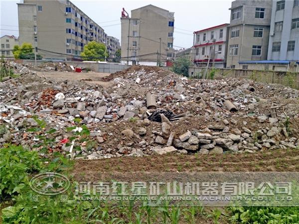 建筑垃圾移動破碎機(jī)