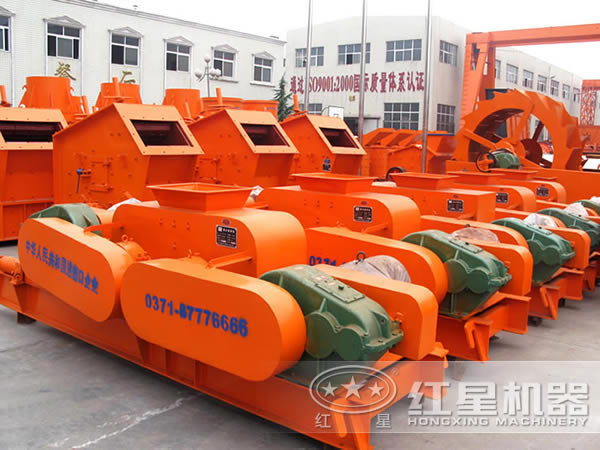 單齒輥破碎機(jī)設(shè)備展示圖