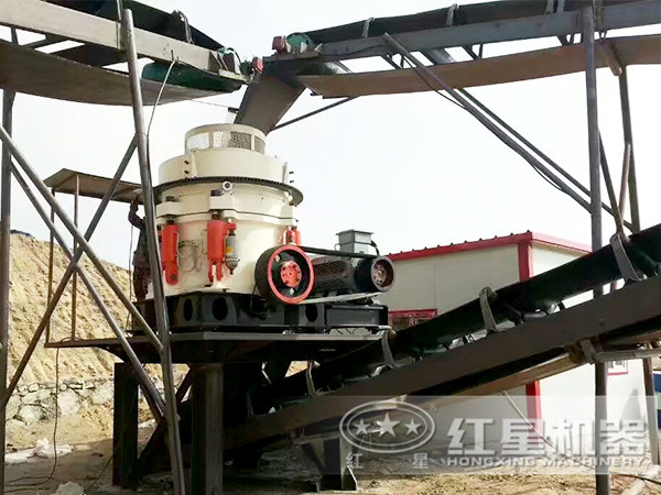 圓錐破碎機生產(chǎn)現(xiàn)場圖