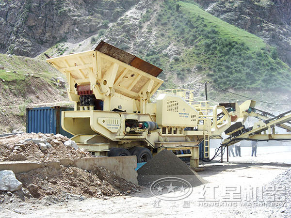 車載粉碎機工作現(xiàn)場圖