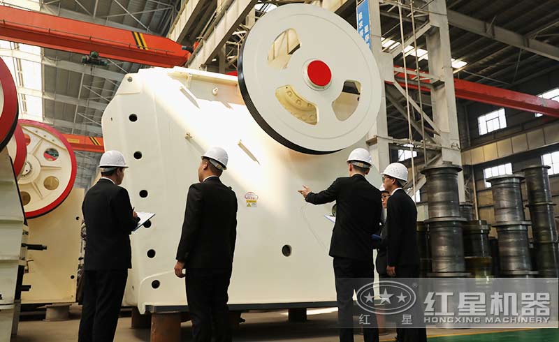 客戶參觀紅星砂石生產(chǎn)設(shè)備