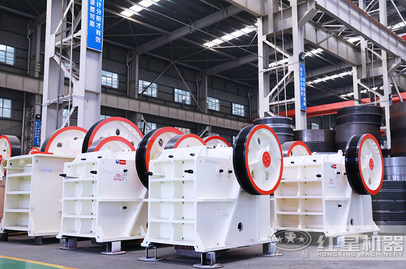 用于粗破加工的顎式破碎機(jī)