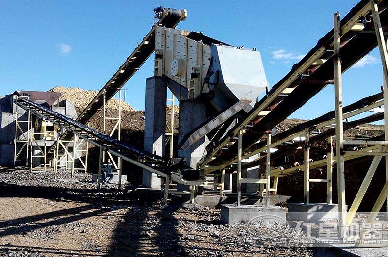 混凝土破碎生產(chǎn)現(xiàn)場(chǎng)