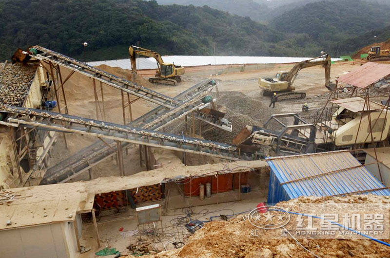 將石頭打成沙子，不如看看日產(chǎn)4000噸的石料生產(chǎn)線配置