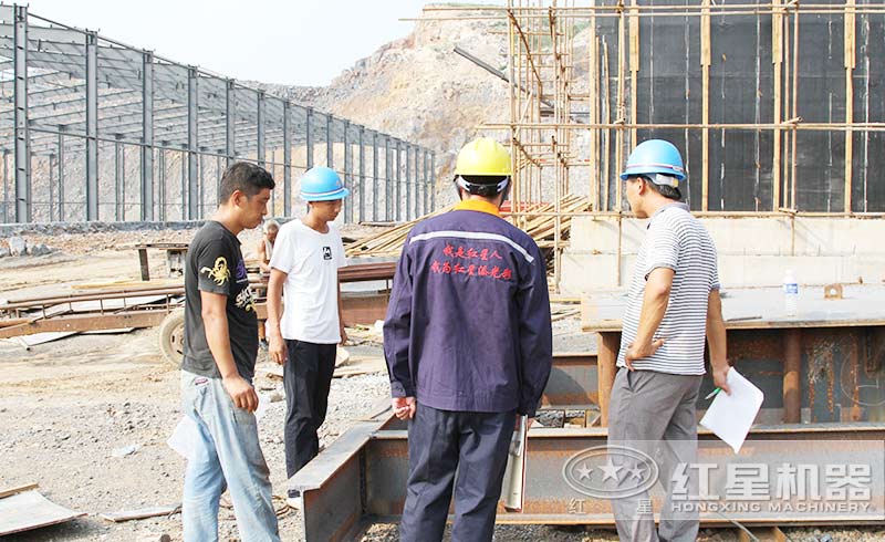 紅星技術(shù)人員為客戶配置設(shè)備現(xiàn)場(chǎng)