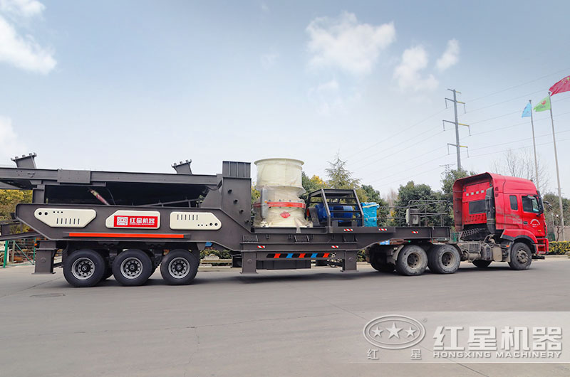 建筑垃圾粉碎機(jī)器發(fā)貨現(xiàn)場(chǎng)