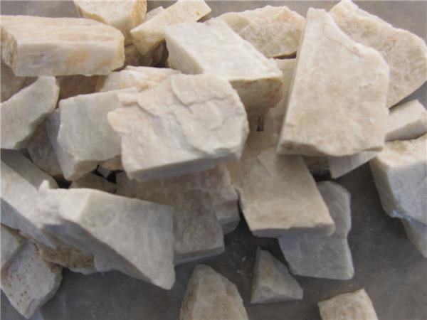 日產(chǎn)50噸的鉀長(zhǎng)石球磨機(jī)是什么價(jià)位？